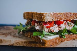 La Cassazione dice NO al panino a scuola portato da casa